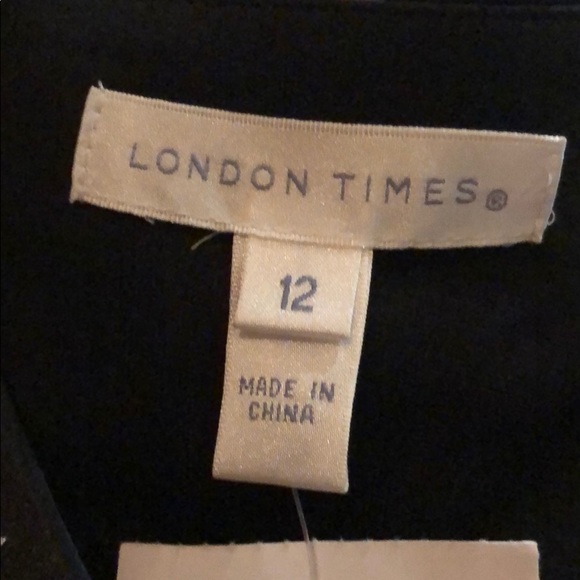 White and black satin dress - Picture 2 of 3